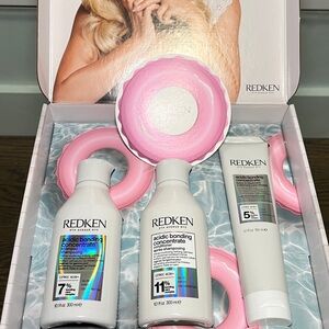 Redken Acidic Bonding Shampoo + Conditioner Box Set
